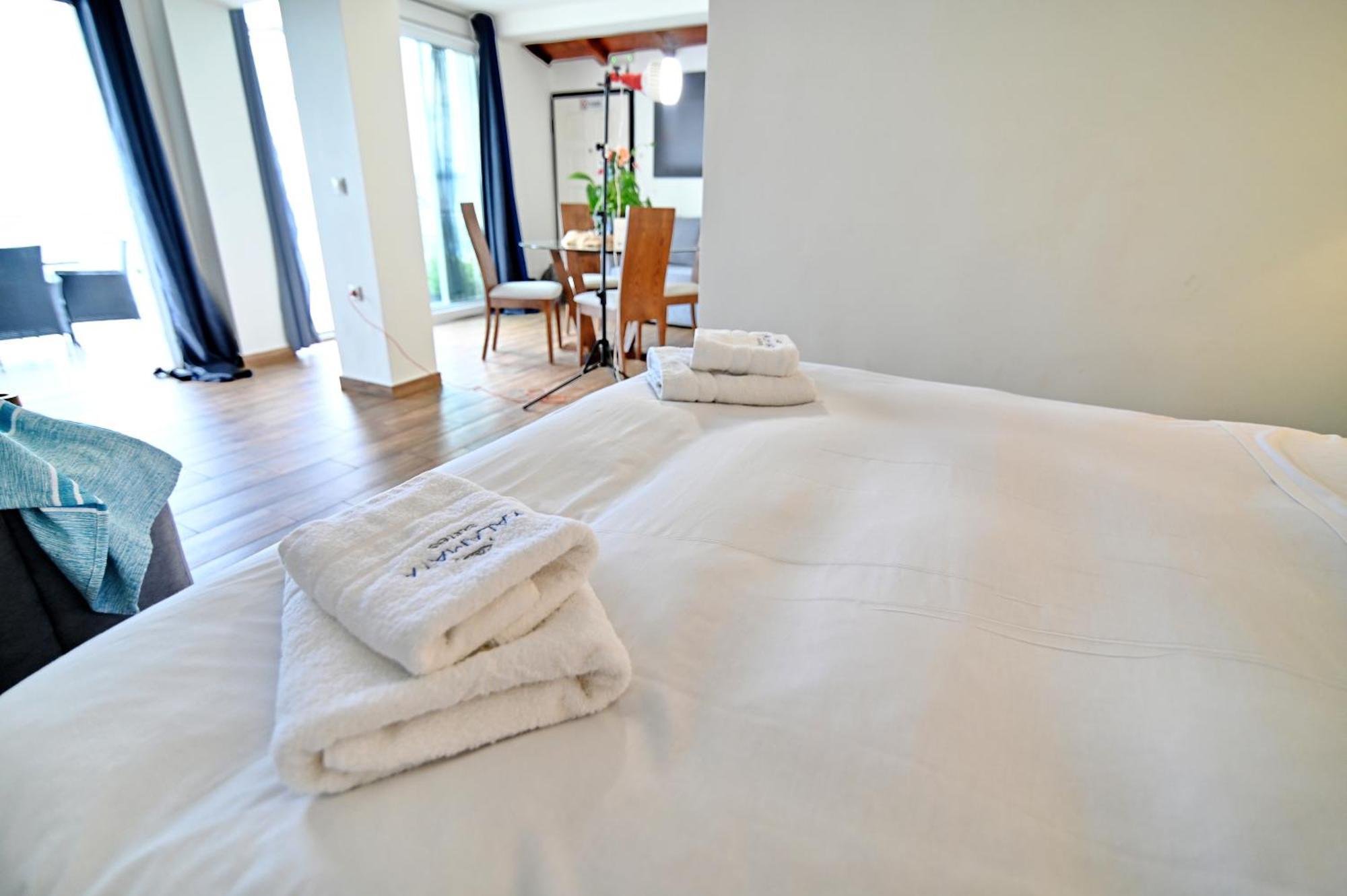 Kalamata Suites By 'Elite' Exterior foto